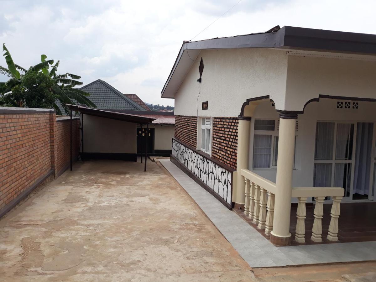Bizi Homes Кигали Екстериор снимка