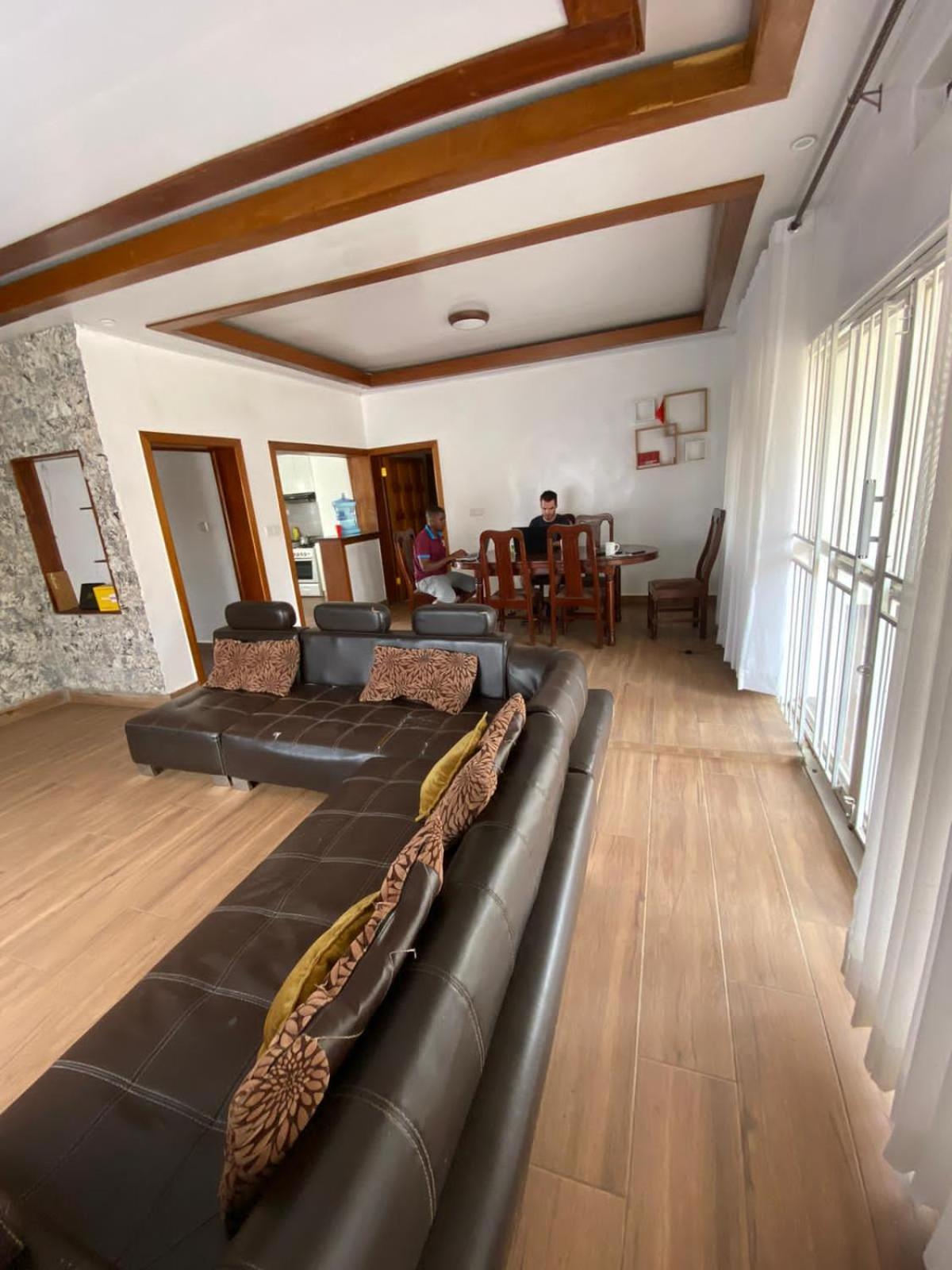 Bizi Homes Кигали Екстериор снимка